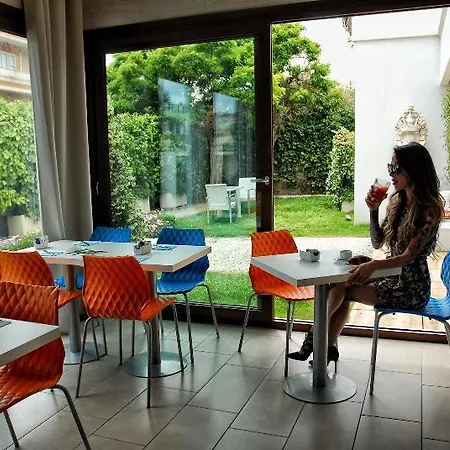 Hotel Villa Sveva 3*