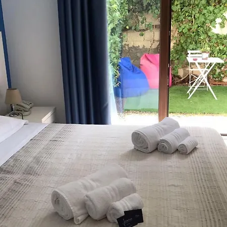 Hotel Sveva 3*